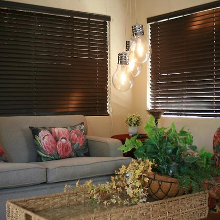 Douglas Villas Tzaneen Esterno foto