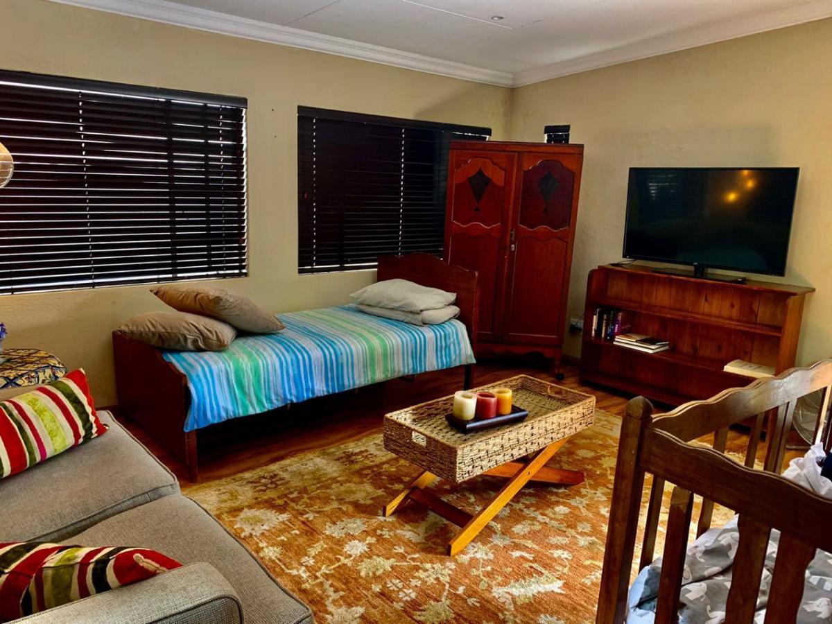 Douglas Villas Tzaneen Esterno foto