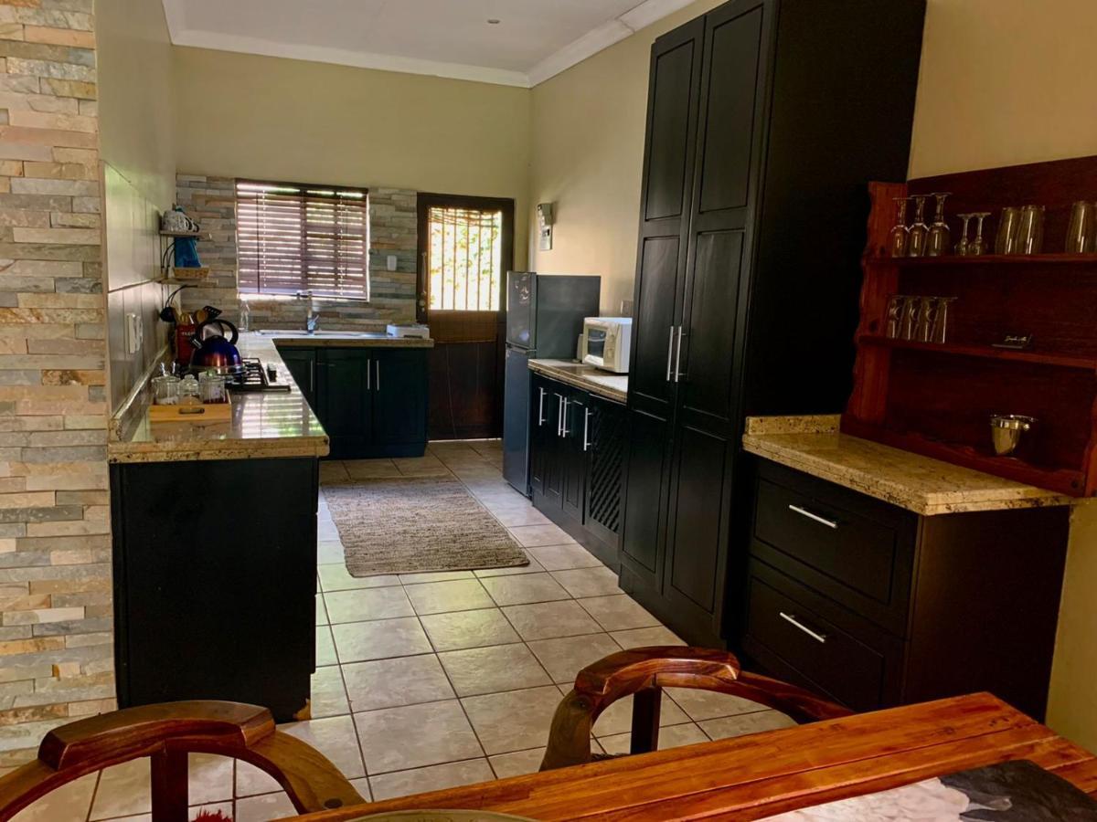 Douglas Villas Tzaneen Esterno foto