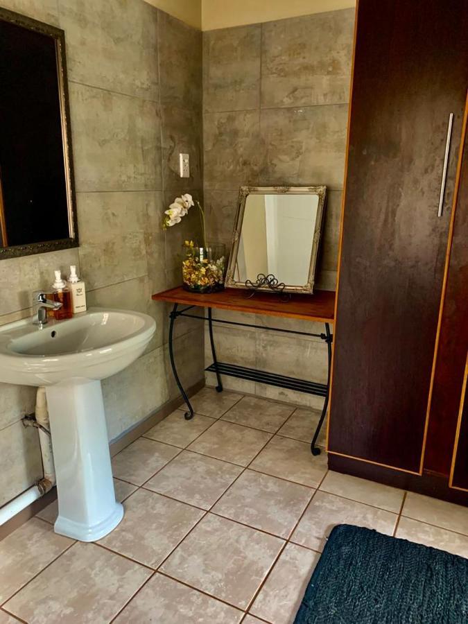 Douglas Villas Tzaneen Esterno foto